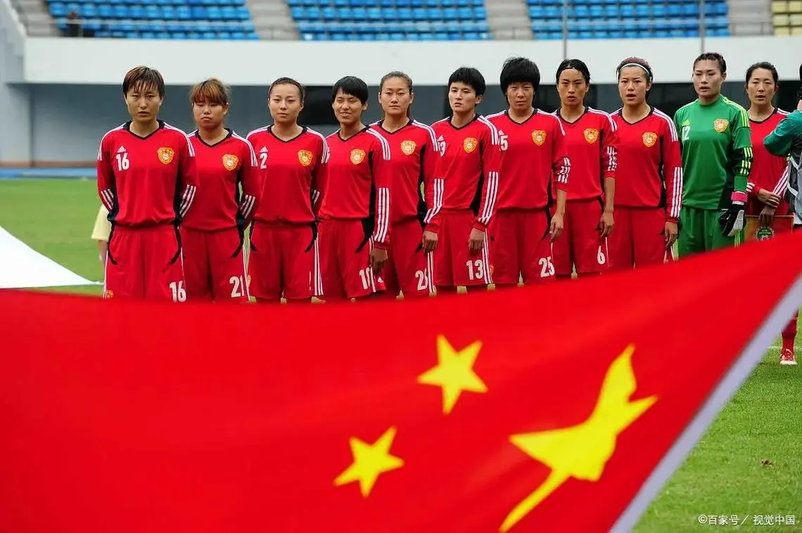 <strong>足球墙绘素材</strong>